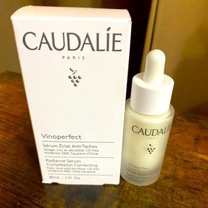 🍃CAUDALIE SERUM! 🍃